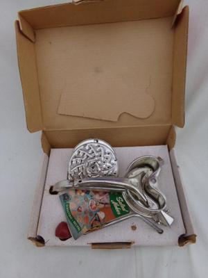 Classic/.VTG MOULI - Before Veg-O-Matic, Salad Shooter & Zip Codes