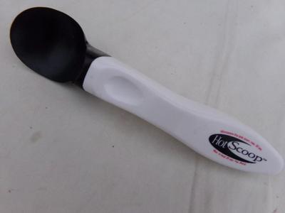 Hot Scoop microwave heatable scoop for ice cream or whatever.