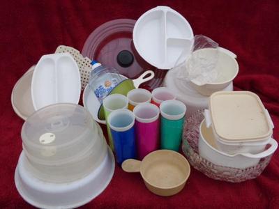 Pile #3 of plastic kitchenware in a big box.