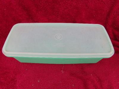 Pile #5 of plastic kitchenware in a big box.