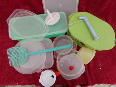 Pile #5 of plastic kitchenware in a big box.