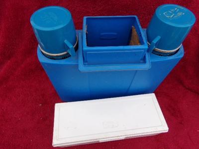 THERMOS picnic set. W/2 Thermos bottles & a lunch/picnic box