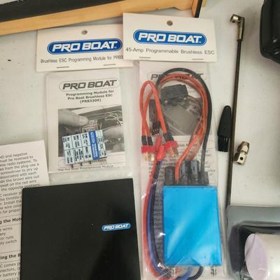 Pro Boat Blackhawk 26 R/c with controller and parts.