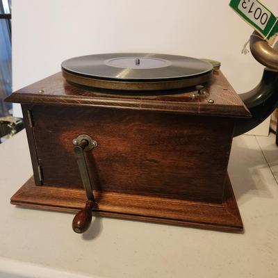 Victor Talking Machine VV-IV 6888 Phonograph Record Player Tested Working