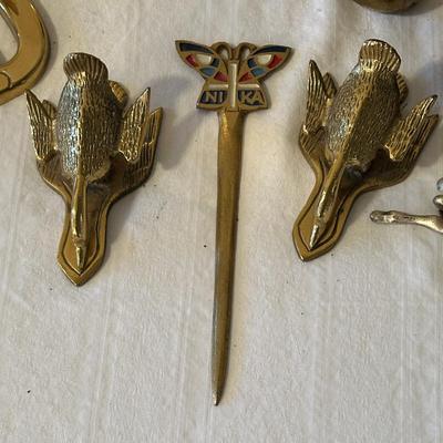 Lot of 10 Brass or Brass-like Items, Horse Bookend, Ducks, Shoe, Pineapple, etc. (B1)