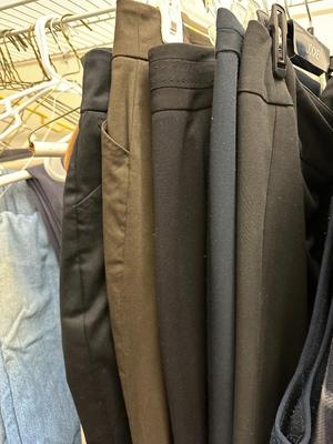 Lot Men's Pants, Many Khaki Style, Mostly 40x32 +7 Ties
