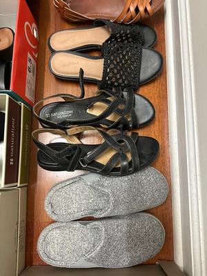 29 Piece Lot of Women's Shoes, Mostly 6.5; Some New, Most Worn (B1)