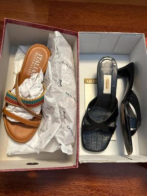 29 Piece Lot of Women's Shoes, Mostly 6.5; Some New, Most Worn (B1)