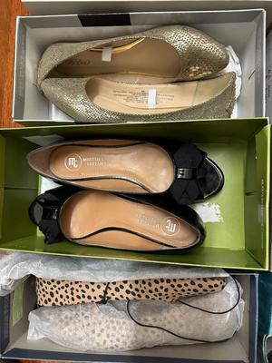 29 Piece Lot of Women's Shoes, Mostly 6.5; Some New, Most Worn (B1)