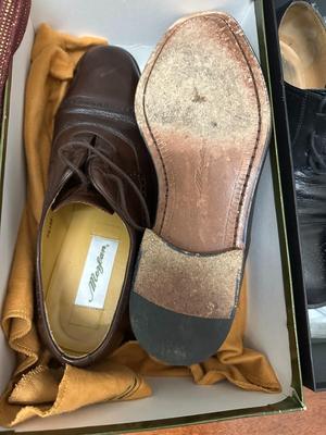 6 Piece Lot of Men's Shoes + Shoeshine Kit (B1)