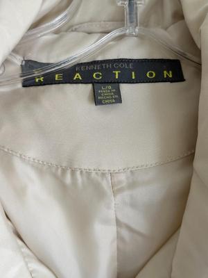 8 Piece Lot Woman's Jackets & Raincoats Sz. M, L, & Petite (HC)
