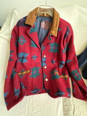 8 Piece Lot Woman's Jackets & Raincoats Sz. M, L, & Petite (HC)