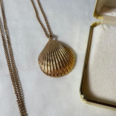 Landstrom’s Black Hills Gold Pin with Gold & Silver Chains & Pendants (K-HS)