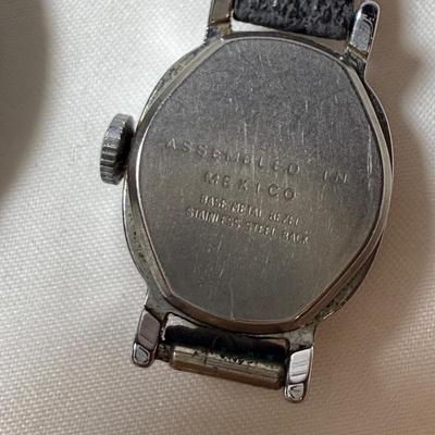Brooches, Pendants, Watches, & More Vintage Jewelry (K-HS)