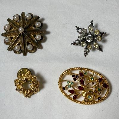 Brooches, Pendants, Watches, & More Vintage Jewelry (K-HS)