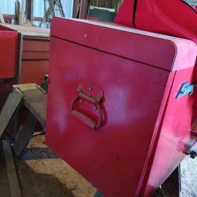 LOT 75: Snap-On 9-Drawer Tool Chest with Tools & Slip Cover
