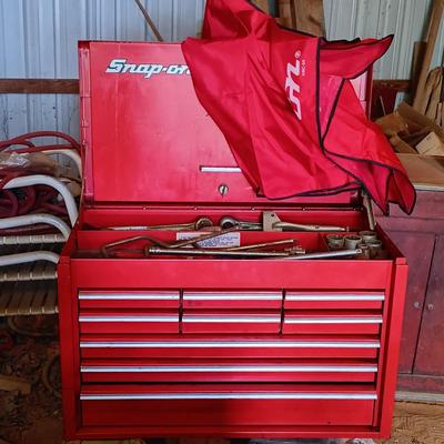 LOT 75: Snap-On 9-Drawer Tool Chest with Tools & Slip Cover