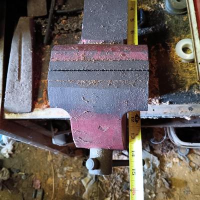 LOT 77: Wilson 645 Swivel Bench Vise