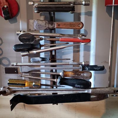 LOT 78: Wall of Vintage Tools - Snap-On, TrueCraft, Craftsman & More