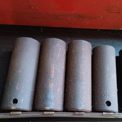 LOT 166: Proto Professional and Snap-On Deep Impact Sockets with Tool Tray