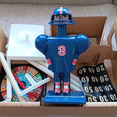 LOT 169: Schaper Super Jock Super Toe Football Game & Cadaco Pro Foto-Football Game