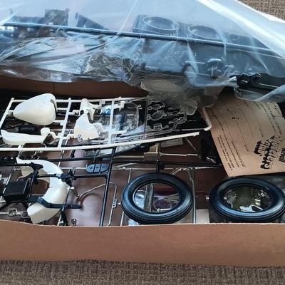 LOT 172: Revell Police Bike Model Kit H-802 with Model Car Parts