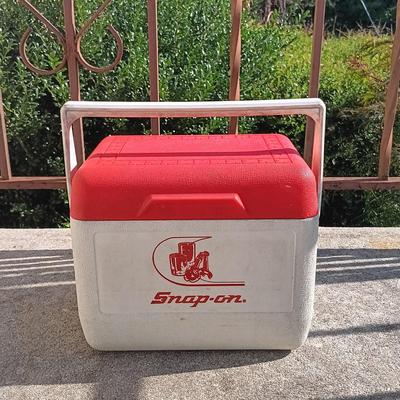 LOT 173: Snap-On T811/12 and 1806 Coolers