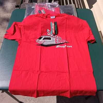 LOT 183: Snap-On Sweatshirt Size XL with (2) Snap-On Success Express T-Shirts Size XL
