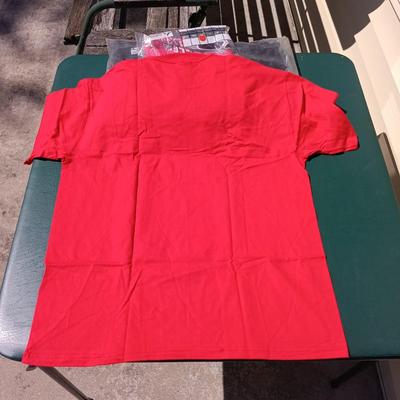 LOT 183: Snap-On Sweatshirt Size XL with (2) Snap-On Success Express T-Shirts Size XL