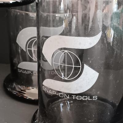LOT 187: Snap-On Mug with Glass Tumblers