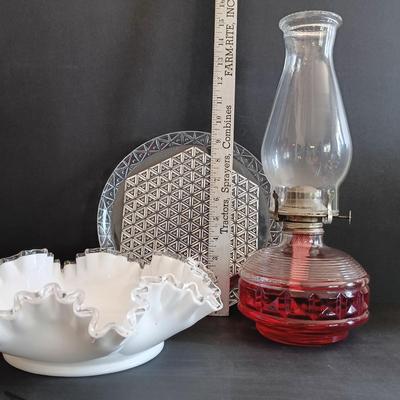 LOT 272: Uranium Glass Flower Frog, Glass Oil Lamps, Silver Crest Ruffled Bowl & More