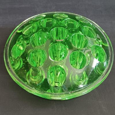 LOT 272: Uranium Glass Flower Frog, Glass Oil Lamps, Silver Crest Ruffled Bowl & More