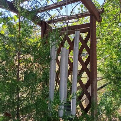 LOT 275: Grace Note Wind Chimes