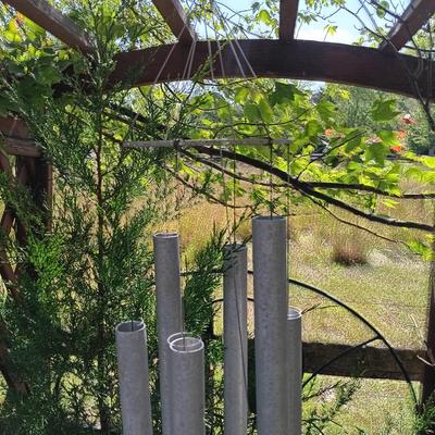 LOT 275: Grace Note Wind Chimes