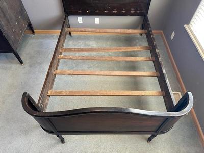 ANTIQUE FULL SIZE BED FRAME