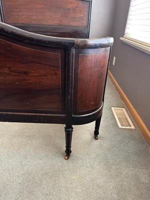 ANTIQUE FULL SIZE BED FRAME