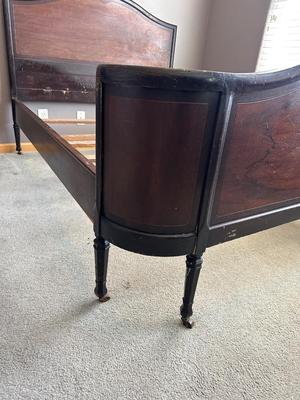 ANTIQUE FULL SIZE BED FRAME