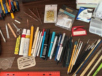 ART AND CRAFT SUPPLIES