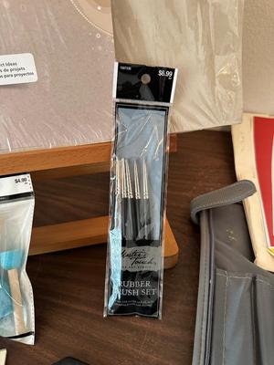 ART SUPPLIES