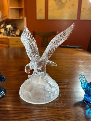 COLLECTIBLE GLASS BIRDS