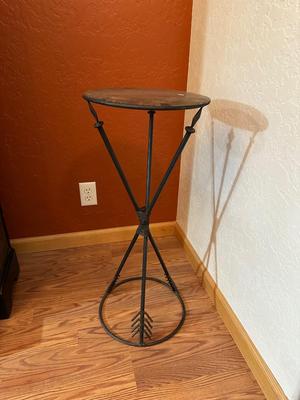 IRON SIDE TABLE OR PLANT STAND