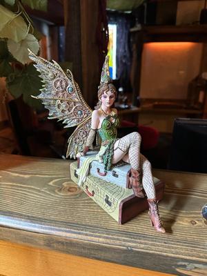 WHIMSICAL DECOR