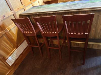 4 QUALITY WOODEN BAR STOOLS