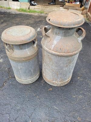 Biltmore Estate Dairy Cans (G-EL)