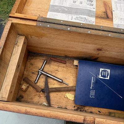 Six Tool Boxes with Tools (G-BM)