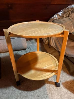 Sale Photo Thumbnail #34: This great table has two wooden trays that can be removed & base folds for easy storage22” high x 18”