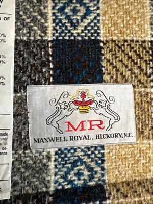 Sale Photo Thumbnail #98: In very nice condition Maxwell Royal Hickory