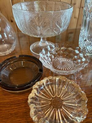Sale Photo Thumbnail #138: Variety of barware. See pics