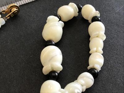 Vintage Carved Tulip Mother Of Pearl Necklace Black Glass Beads