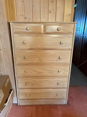 Sale Photo Thumbnail #173: In excellent condition. 32x17.5x49